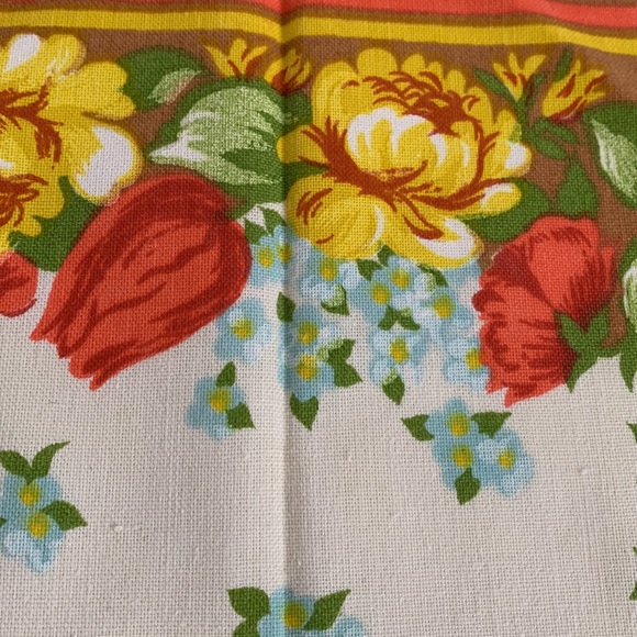 VTG Cloth Napkins Set of 6 Cloth Floral and Stripes 60โs-70โs Colors on Cream - Picture 7 of 13